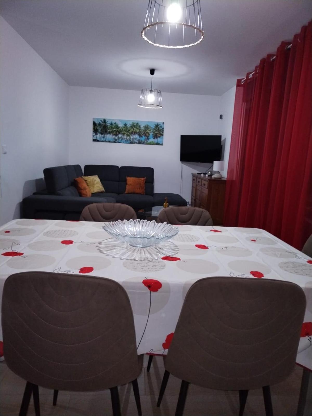 Chez Monblanc Villa Saint-Joseph Ngoại thất bức ảnh